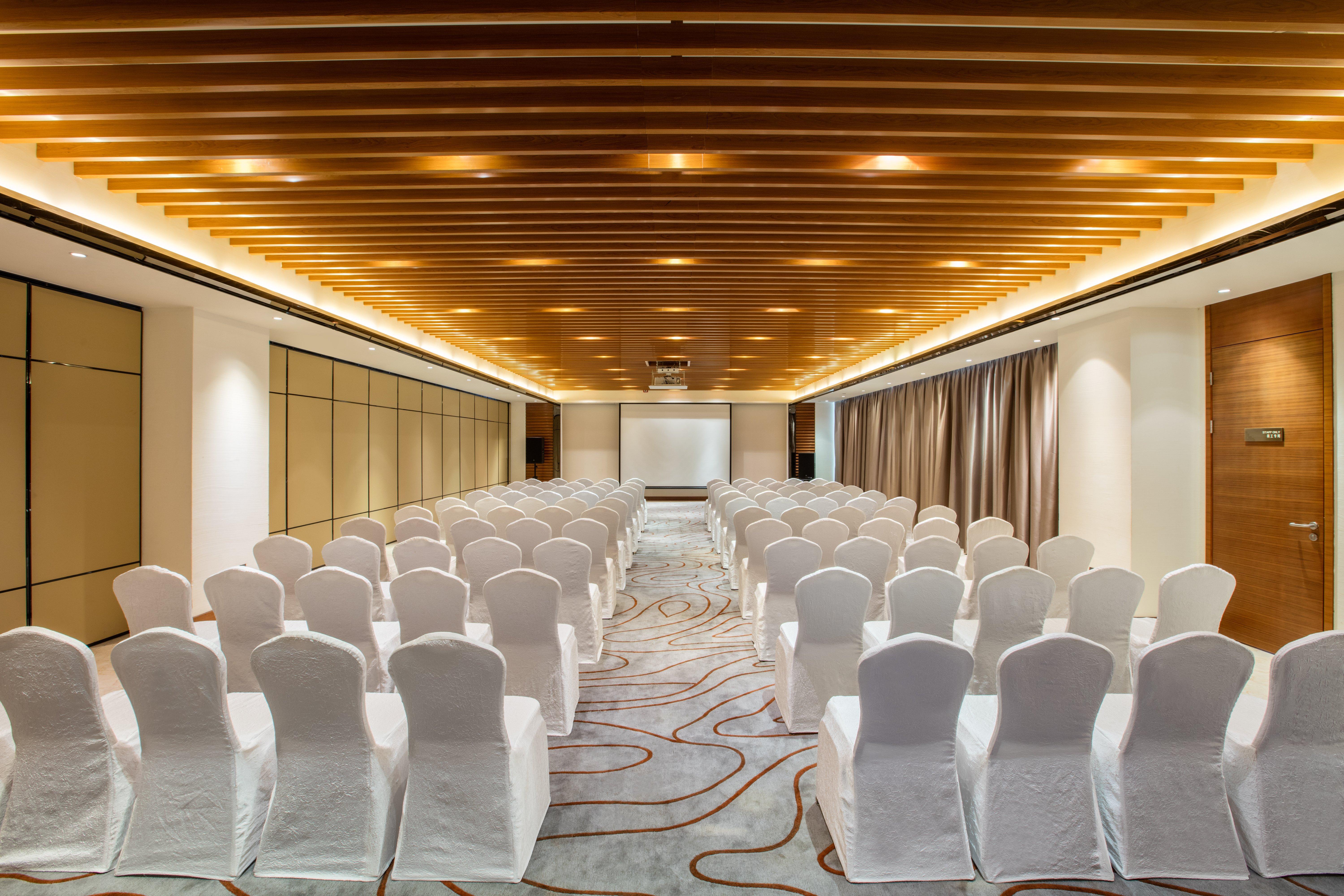 Crowne Plaza Sanya City Center By Ihg Exterior photo