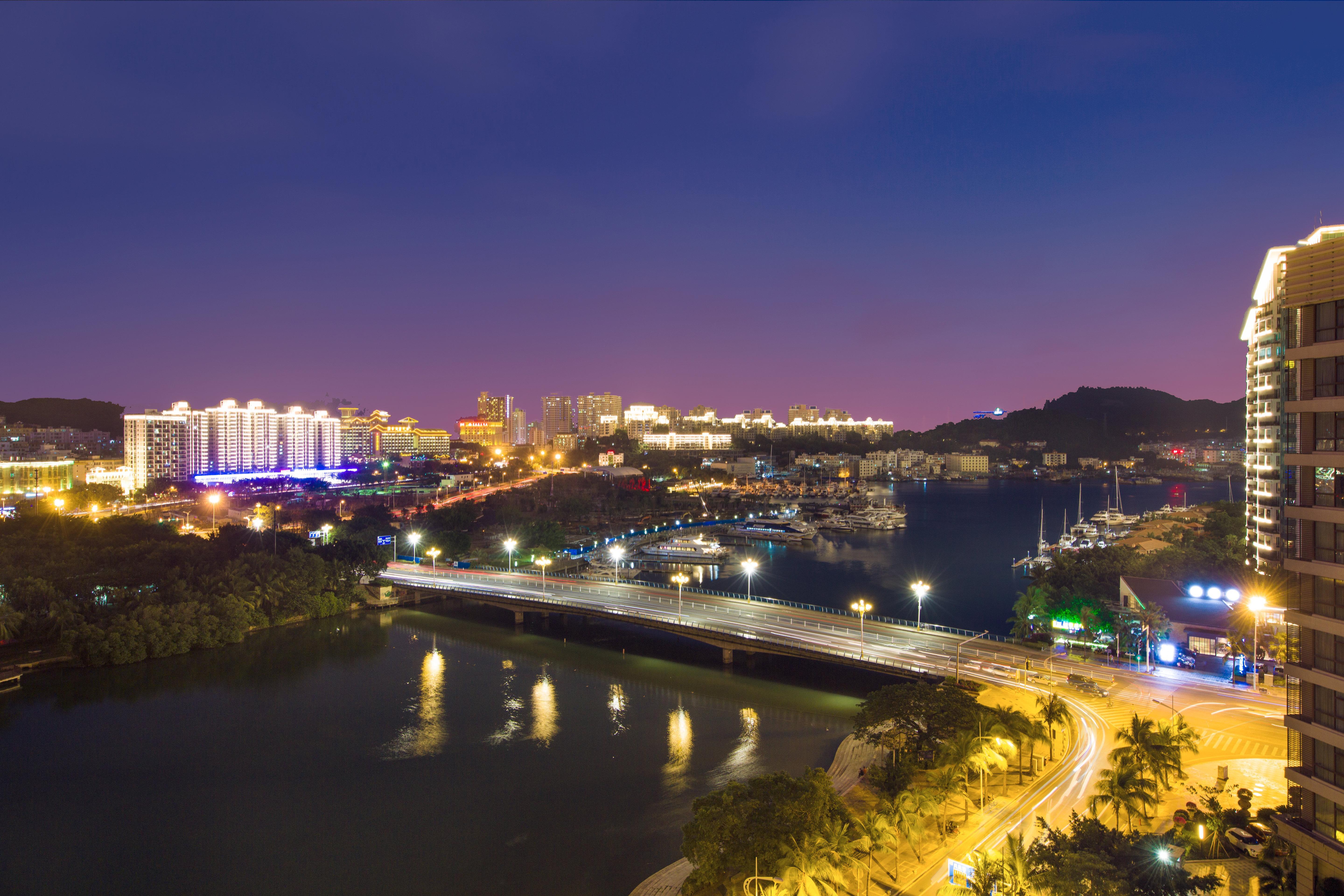 Crowne Plaza Sanya City Center By Ihg Exterior photo